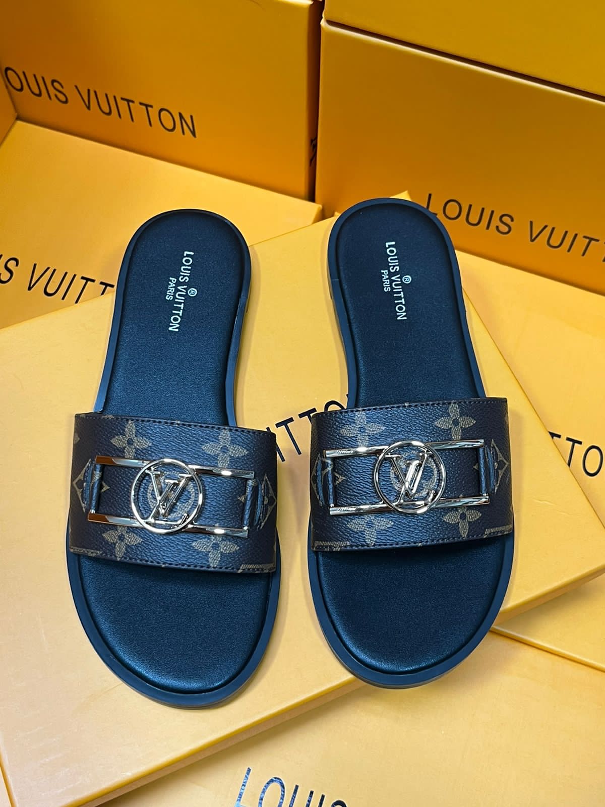 Louis Vuitton Flat Slipper - UAE