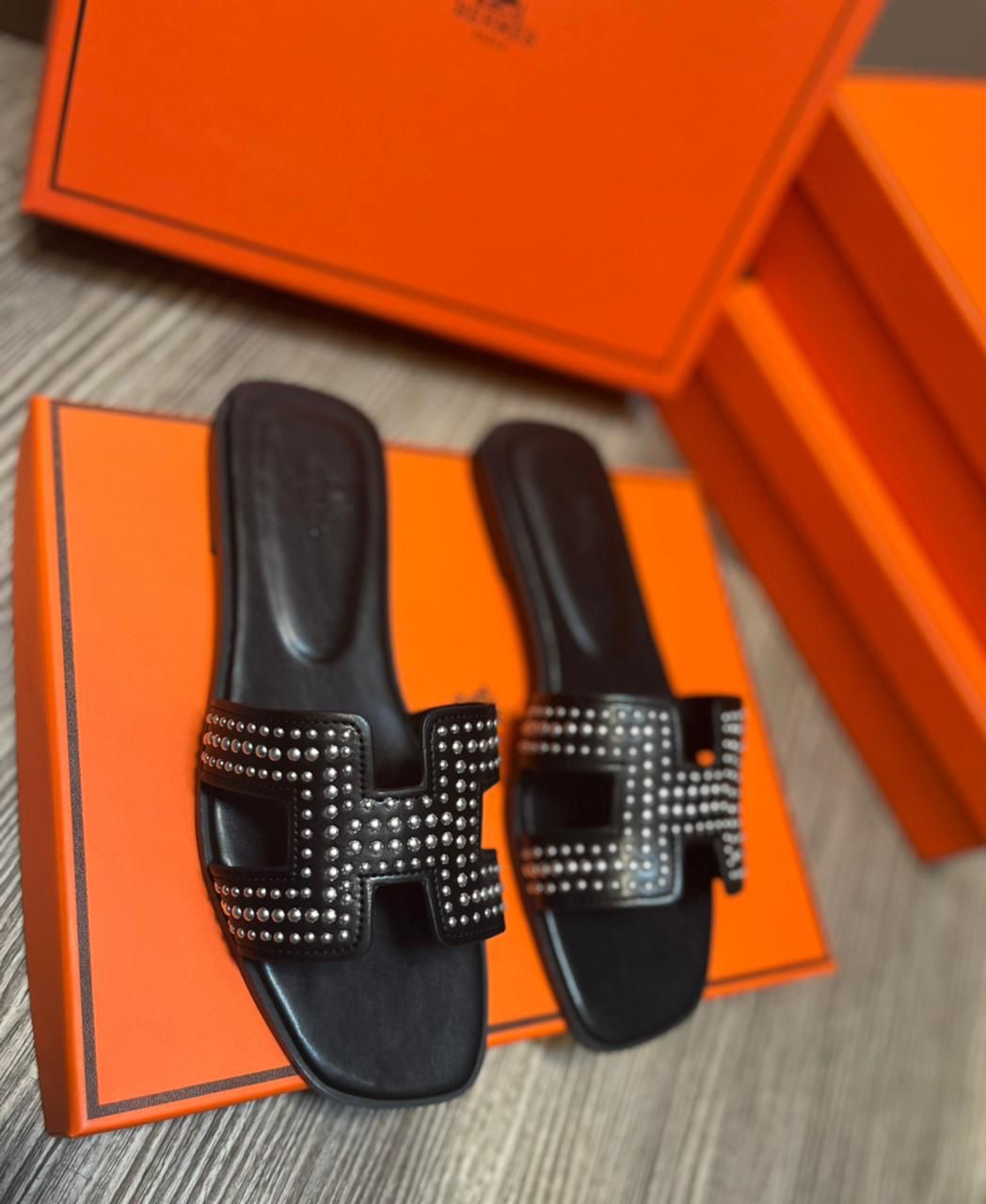 Hermes Oran Stoned Flat sandal - UAE